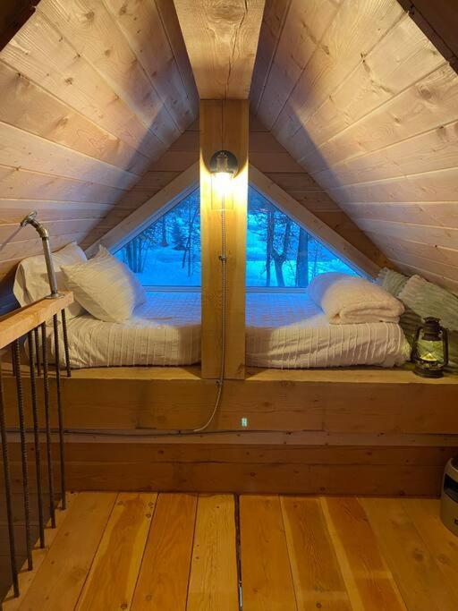 Ski-In Chalet: Private Hot Tub, Bonus Bunk House Fernie Buitenkant foto