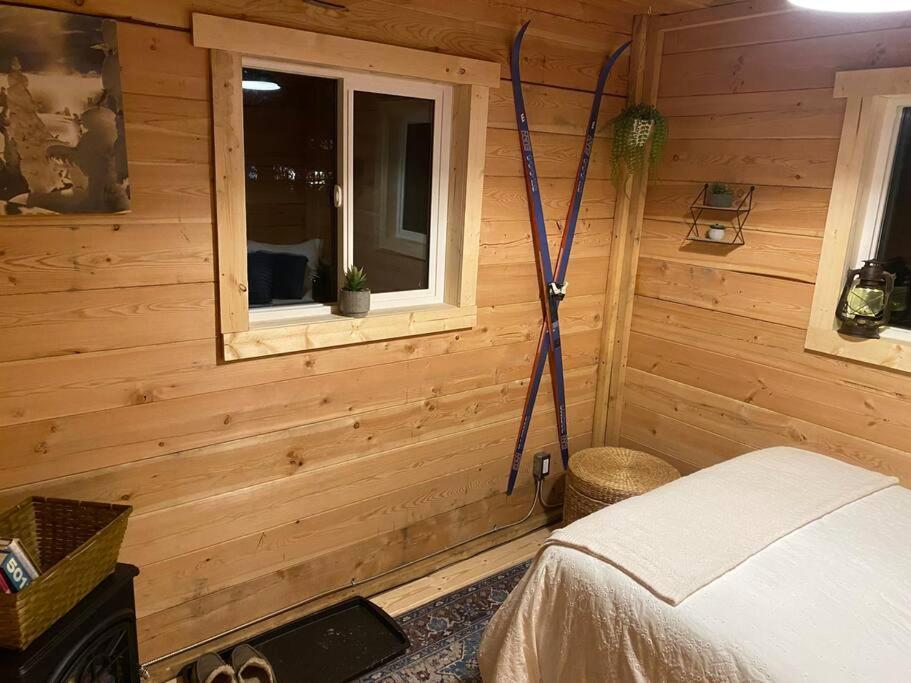 Ski-In Chalet: Private Hot Tub, Bonus Bunk House Fernie Buitenkant foto