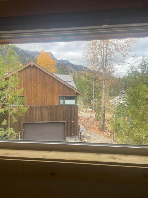 Ski-In Chalet: Private Hot Tub, Bonus Bunk House Fernie Buitenkant foto
