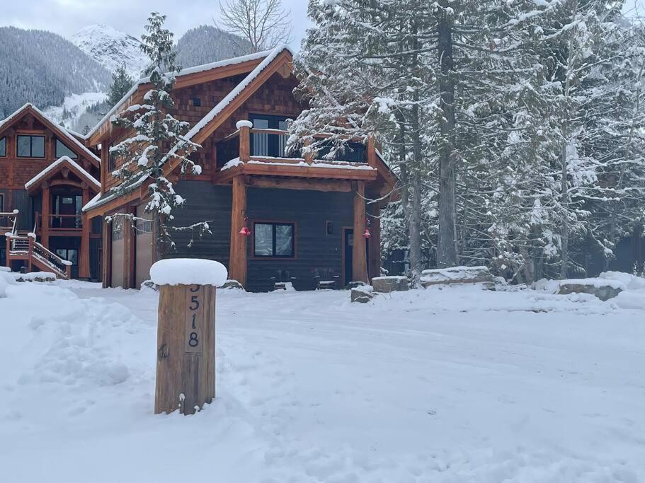 Ski-In Chalet: Private Hot Tub, Bonus Bunk House Fernie Buitenkant foto